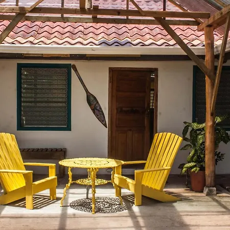 Doña Mara Beach House Bocas del Toro Exterior foto