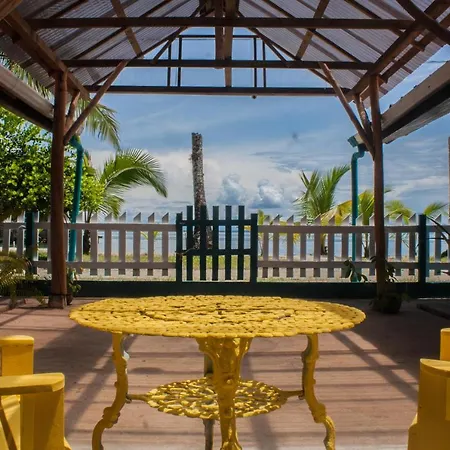 Doña Mara Beach House Bocas del Toro Exterior foto