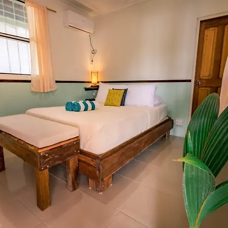 Doña Mara Beach House Bocas del Toro Exterior foto