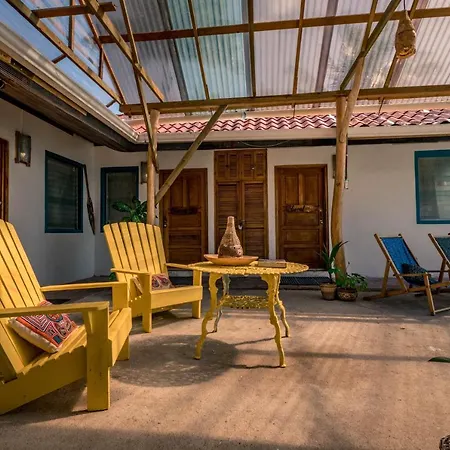 Doña Mara Beach House Bocas del Toro Exterior foto