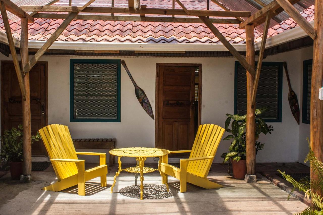 Doña Mara House 2*